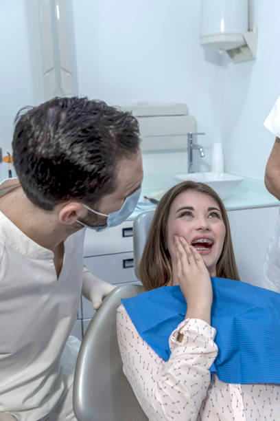 Best Urgent Tooth Repair  in Electra, TX